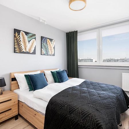 Stylish Apartment Near Wroclavia For 4 Guests By Noclegi Renters Wrocław Eksteriør billede