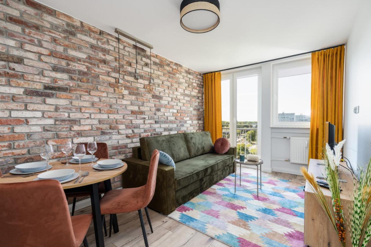 Stylish Apartment Near Wroclavia For 4 Guests By Noclegi Renters Wrocław Eksteriør billede