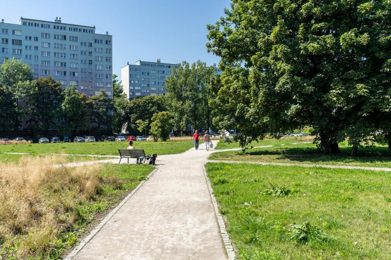 Stylish Apartment Near Wroclavia For 4 Guests By Noclegi Renters Wrocław Eksteriør billede
