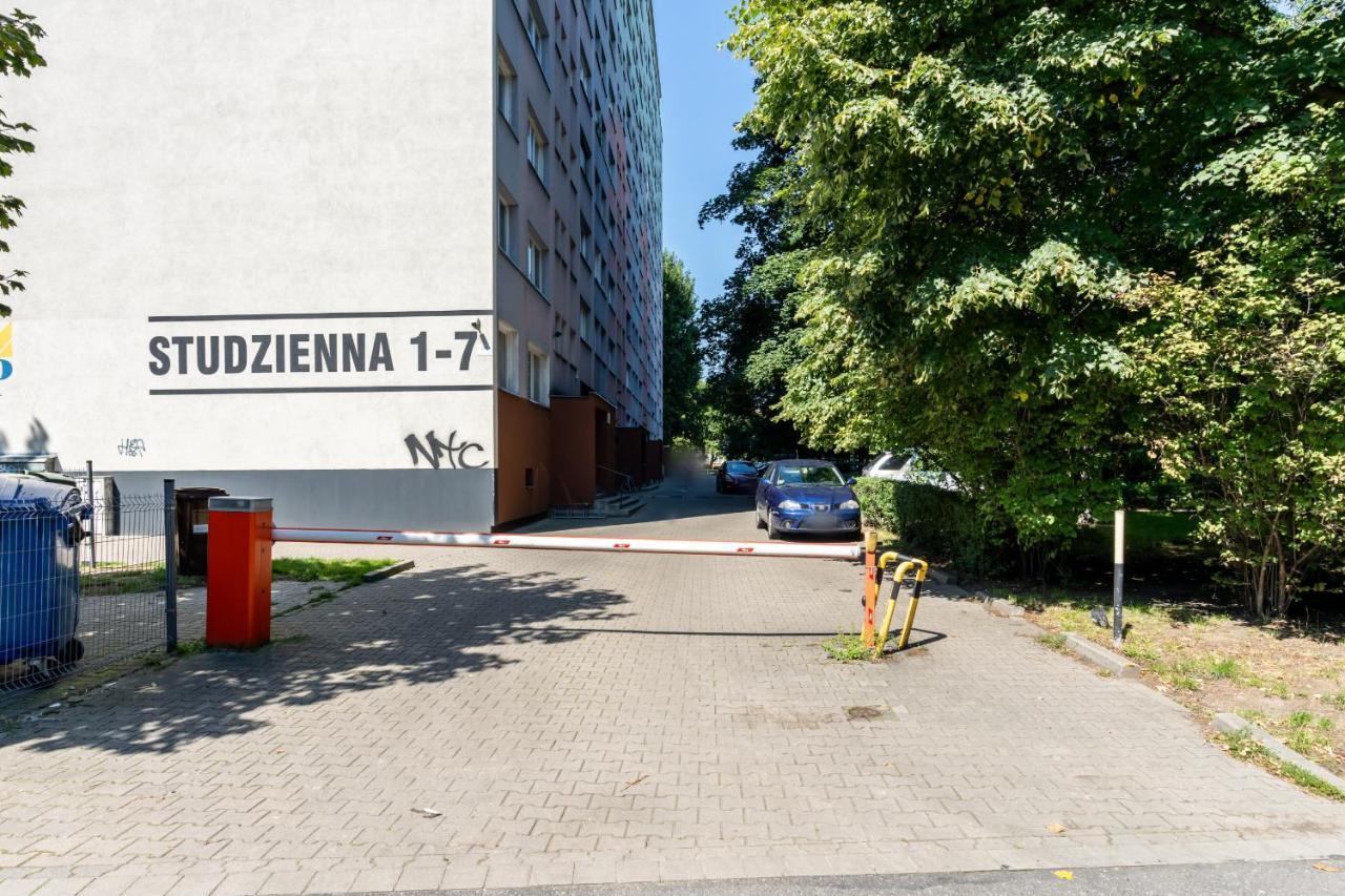 Stylish Apartment Near Wroclavia For 4 Guests By Noclegi Renters Wrocław Eksteriør billede
